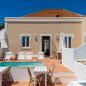 guesthouse-casa-felicia.hotelaalgarve.com/