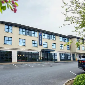 Отель Travelodge